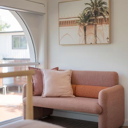 The Med Crescent Head Motel Buitenkant foto