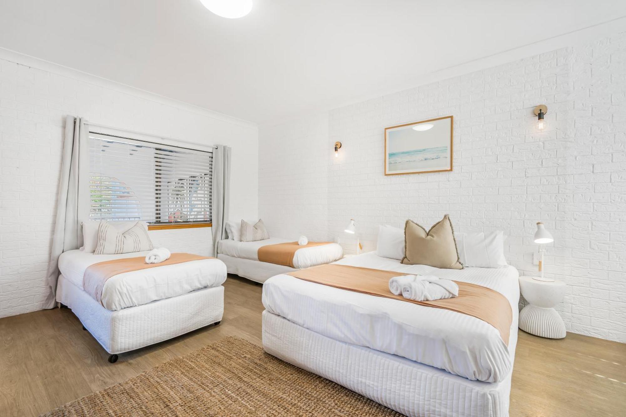 The Med Crescent Head Motel Buitenkant foto