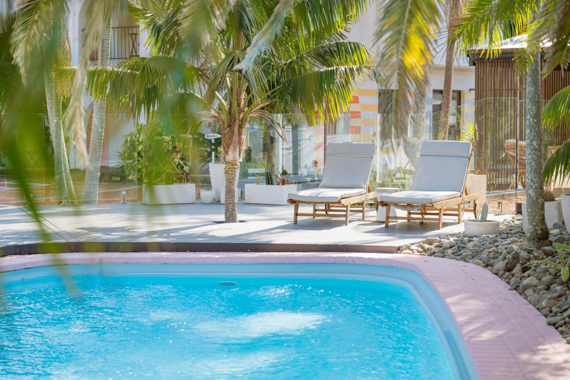 The Med Crescent Head Motel Buitenkant foto